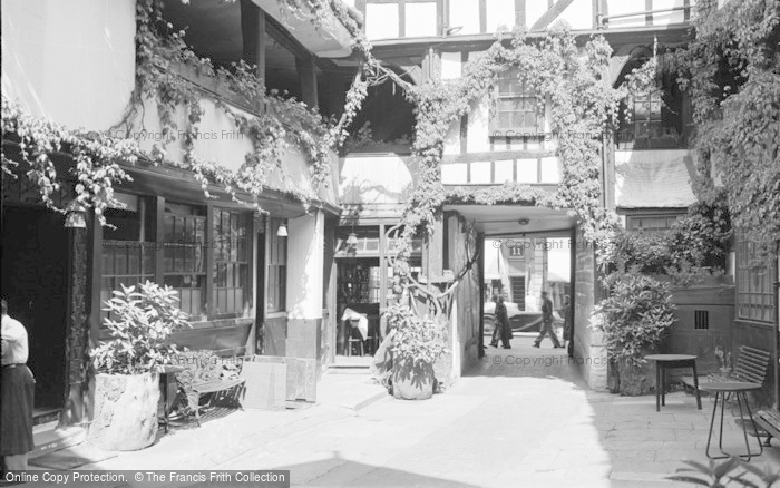 Photo of Gloucester, The New Inn 1950