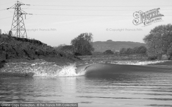 Photo of Gloucester, The Severn Bore 2004