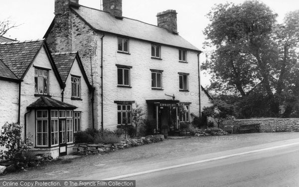Photo of Glyndyfrdwy, Berwyn Arms Hotel c.1965