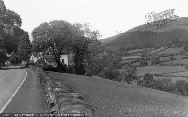 Photo of Glyndyfrdwy, Dee Valley And Berwyn Hotel c.1955