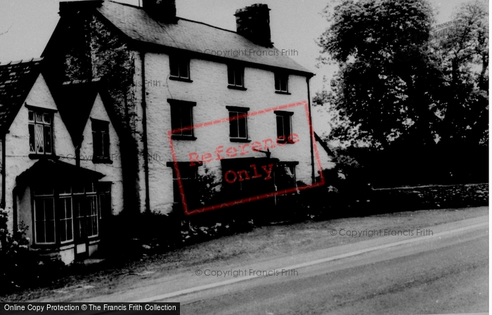 Photo of Glyndyfrdwy, The Berwyn Arms Hotel c.1965