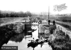 Catteshall Lock 1908, Godalming