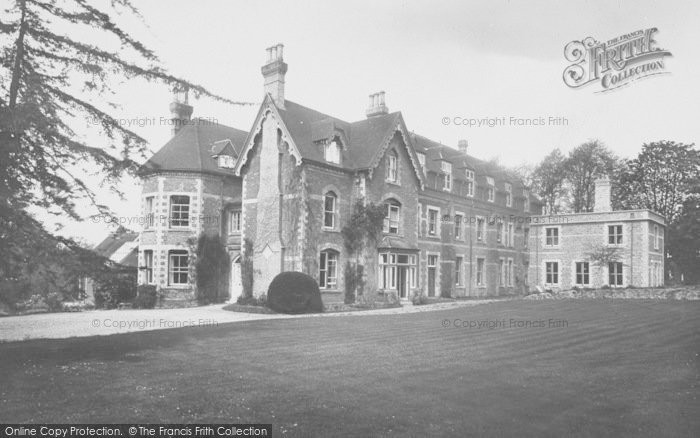 Photo of Godalming, Charterhouse, Daviesites 1927