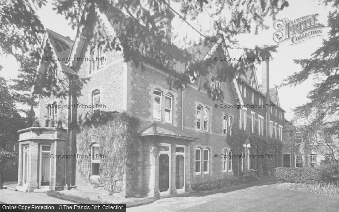 Photo of Godalming, Charterhouse, Pageites 1927