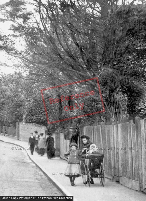 Photo of Godalming, Children On Bridge Road 1903