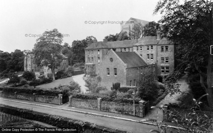 Photo of Godalming, Lockites And Weekites Charterhouse c.1955