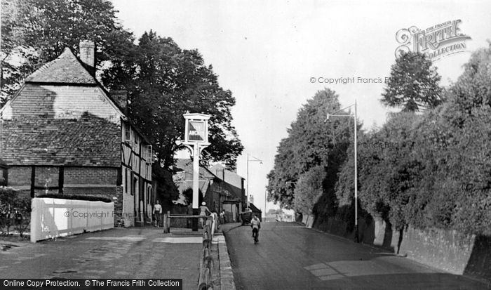 Photo of Godalming, Old Cottages c.1955