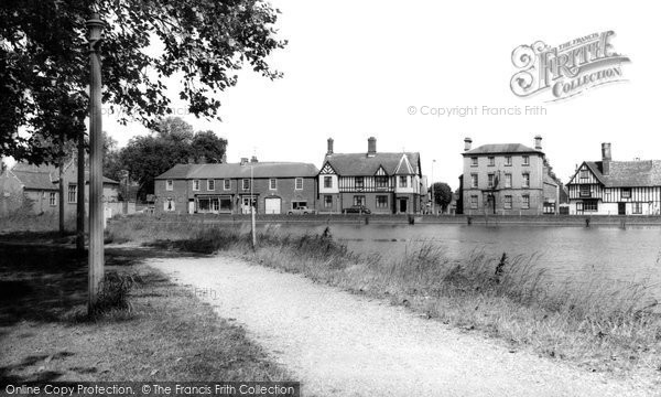 Photo of Godmanchester, Causeway From The Park c.1960