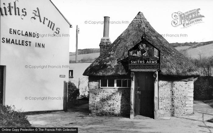 Photo of Godmanstone, The Smiths Arms c.1950