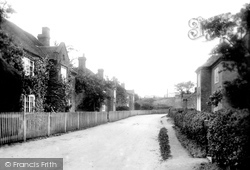 1909, Godmersham