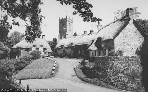 Photo of Godshill, The Church c.1955
