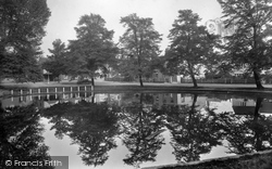 Green Pond 1928, Godstone
