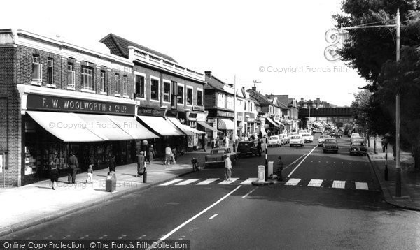 Photo of Golders Green, High Street c.1960