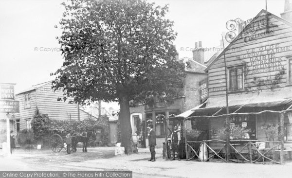 Photo of Golders Green, Ye Olde Grove Farme, Golders Green Road 1912