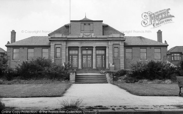 Photo of Goldthorpe, The Miners Welfare Hall c.1960
