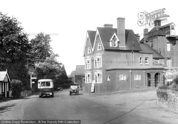Photo of Gomshall, The Black Horse Hotel 1928