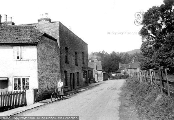 Photo of Gomshall, Village 1917