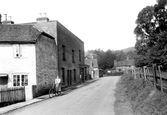 Village 1917, Gomshall
