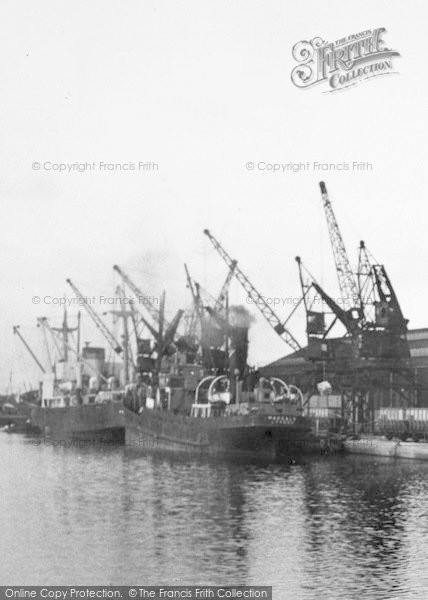 Photo of Goole, West Dock c.1955