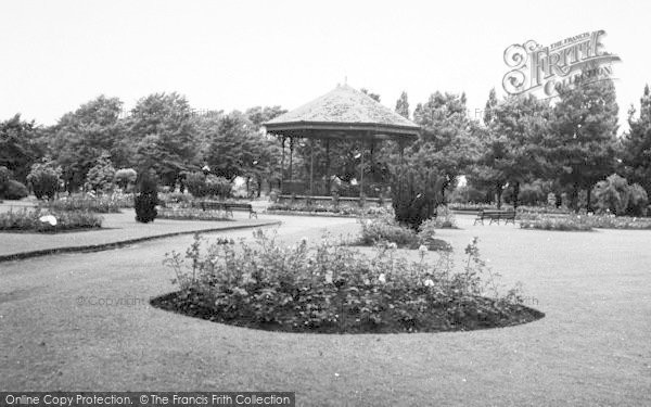 Photo of Goole, West Park c.1960