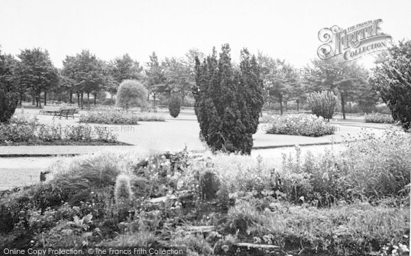 Photo of Goole, West Park c.1960