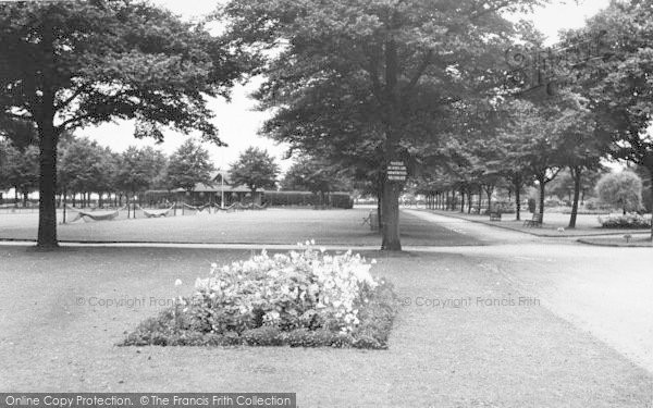 Photo of Goole, West Park c.1960