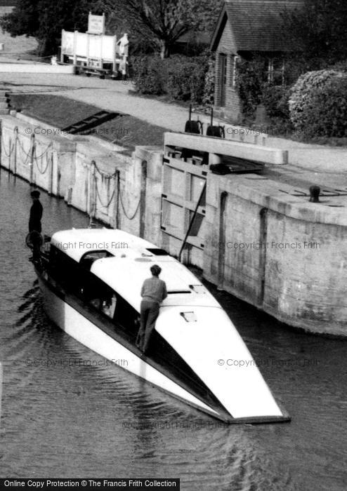 Photo of Goring, A Boat At The Lock c.1960