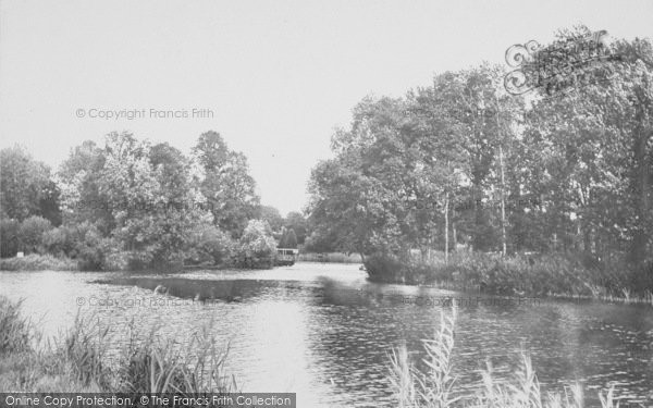 Photo of Goring, Lower Weir 1890