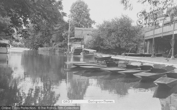 Photo of Goring, The River And Punts c.1950