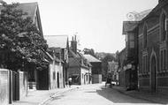 The Village 1896, Goring