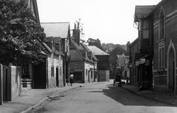 The Village 1896, Goring