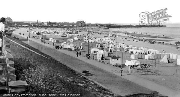 Photo of Gorleston, The Beach 1922