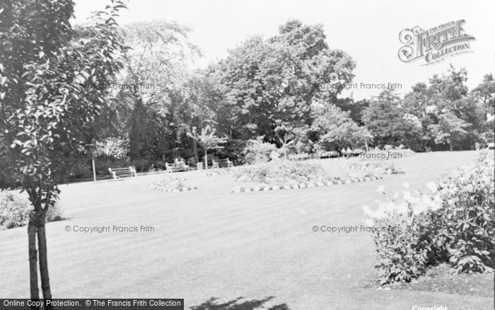 Photo of Gorseinon, The Gardens c.1960