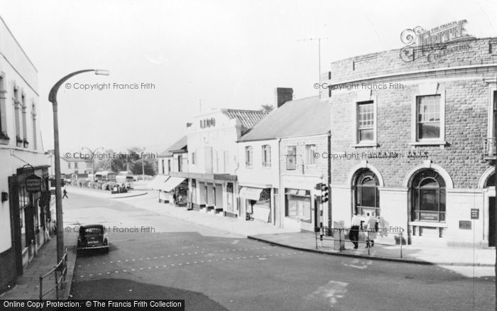 Photo of Gorseinon, West End Square c.1960