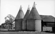 Oast Houses c.1960, Goudhurst