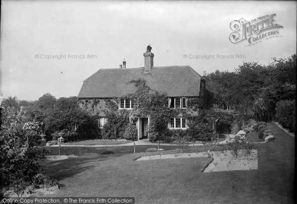 Photo of Goudhurst, Trogs Hall 1921