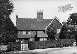 Yew Tree House 1904, Goudhurst