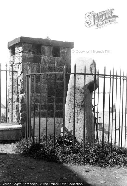 Photo of Gourock, 'granny Kempock' 1900