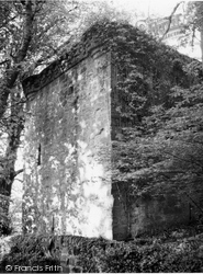 Levan Castle 1960, Gourock