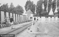 Children At The Swimming Pool c.1960, Grantham