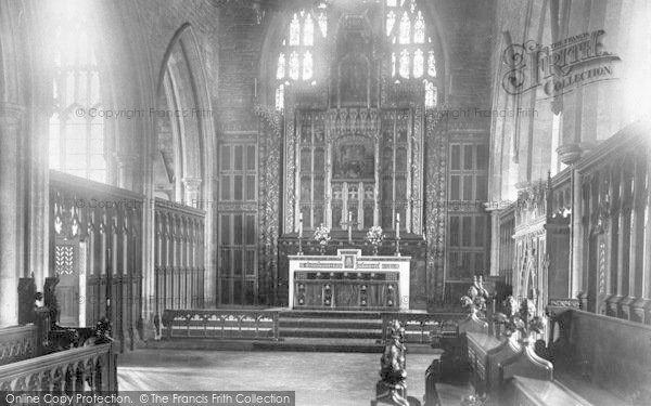 Photo of Grantham, Church Chancel 1904