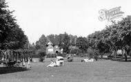 Families In Wyndham Park c.1955, Grantham