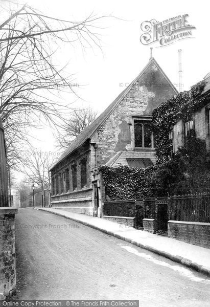 Photo of Grantham, Newton's Grammar School 1889