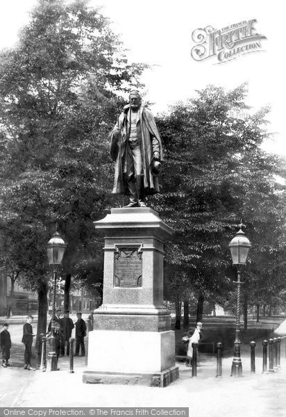 Photo of Grantham, Tollemache Statue 1893