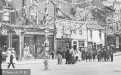 Watergate Decorated For The Coronation Of King Edward Vii 1902, Grantham