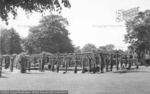 Photo of Grantham, Wyndham Park c.1955