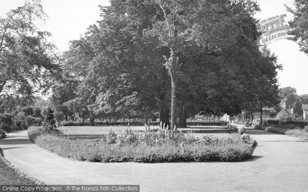 Photo of Grantham, Wyndham Park c.1955