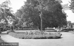 Wyndham Park c.1955, Grantham