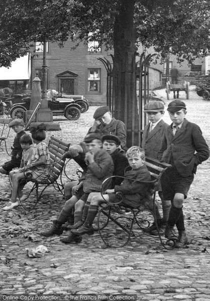 Photo of Grassington, Children In The Square 1926