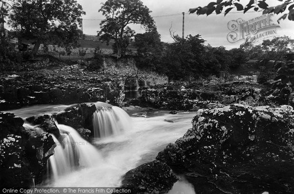 Photo of Grassington, Linton Falls 1926